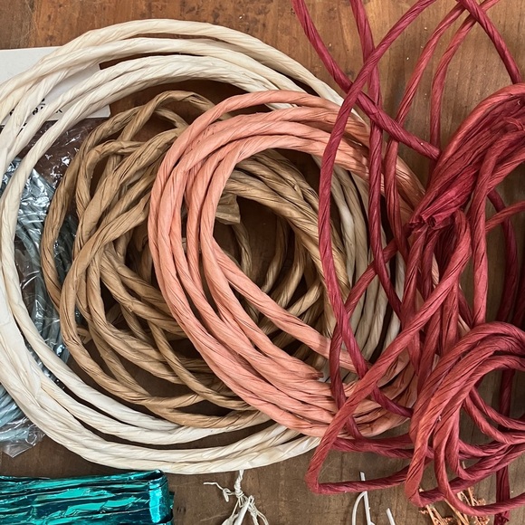 Crafting paper ribbon bundle: Multicolor Crafting Twine Set - Picture 5 of 13